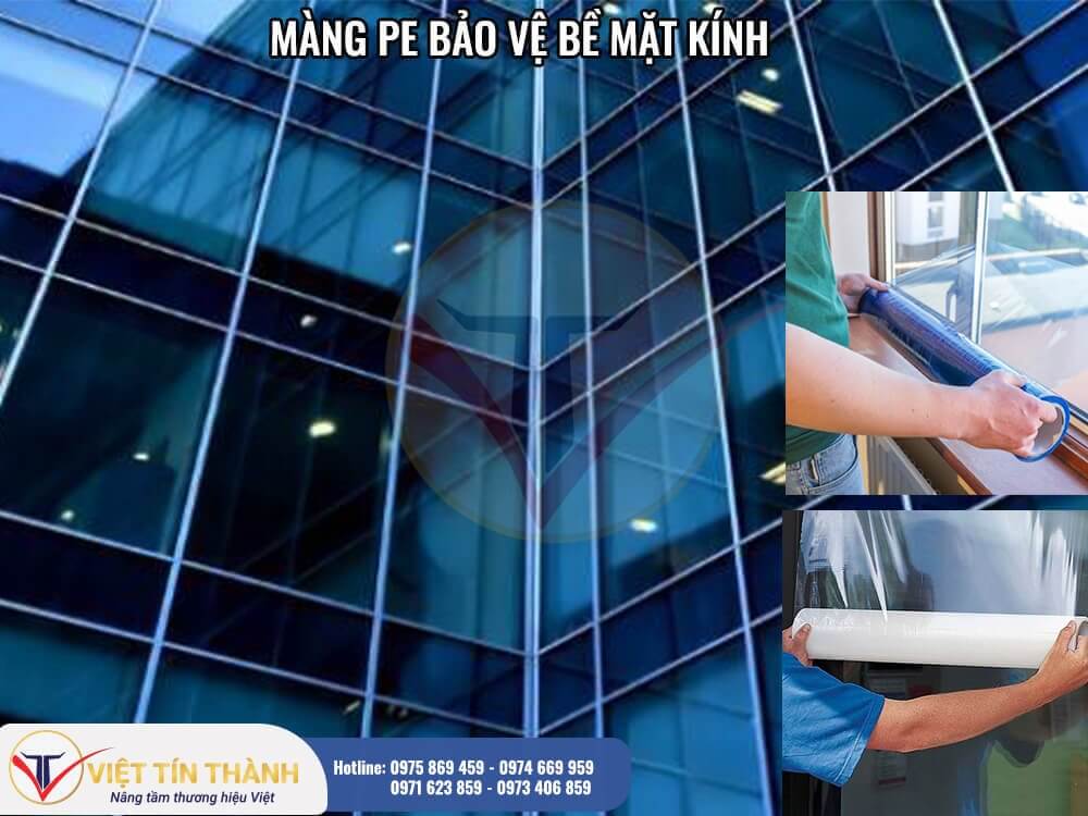 màng pe màu xanh bảo vệ bề mặt kính